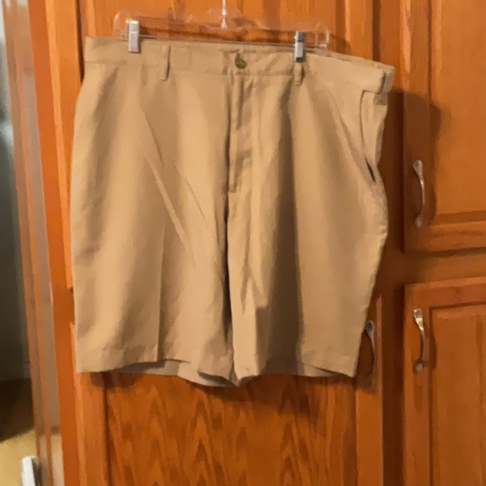 Gently used PGA tour shorts size 40 mens
